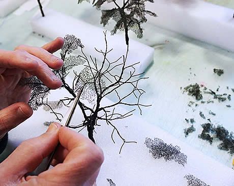 Production of model trees with unique foliage which Mies van der Rohe loved to use
